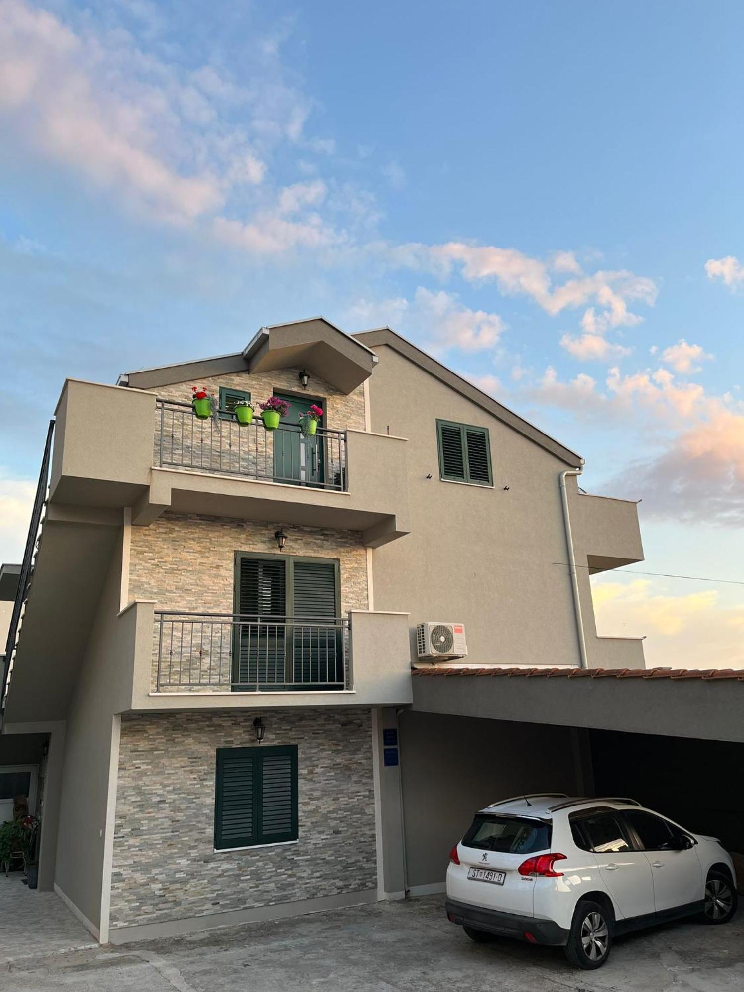 Apartmani Mm Трогір Екстер'єр фото